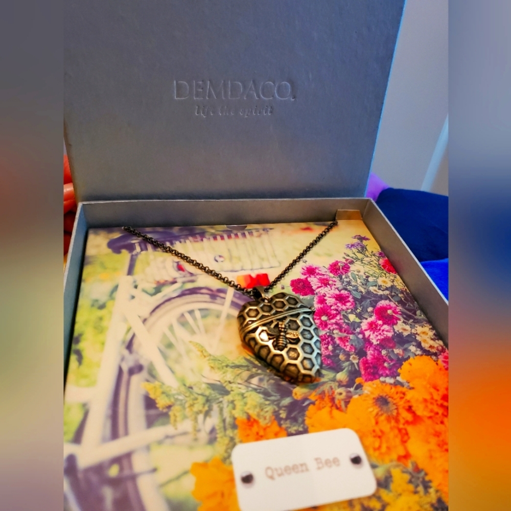 Demdaco Necklace